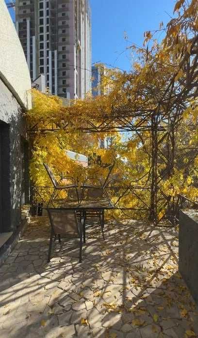 Продаётся здание - офис ресторан кафе