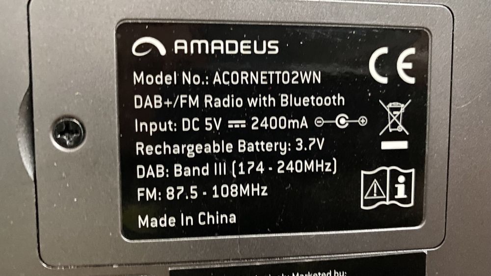 Radio Amadeus , cu bluetooth