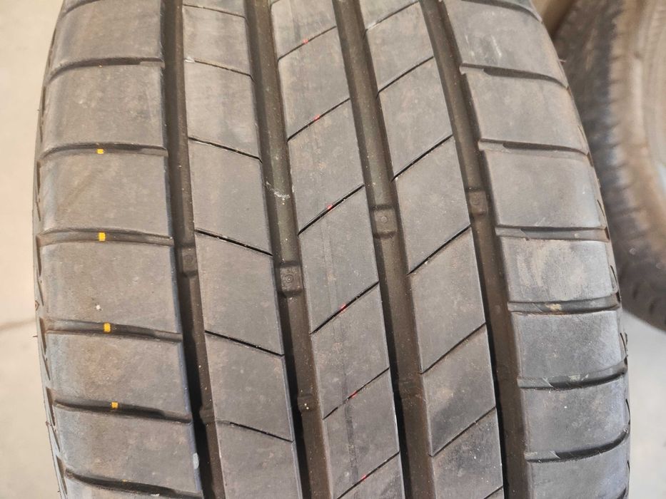 2бр.летни гуми 225/45/18 Bridgestone