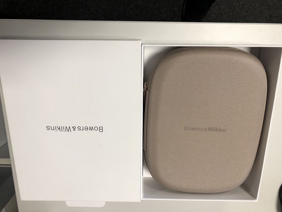 Bowers & Wilkins - PX8 S2 Warm Stone