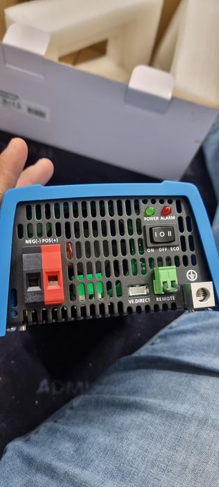 Инвектор за кола 12 волта 250 вата