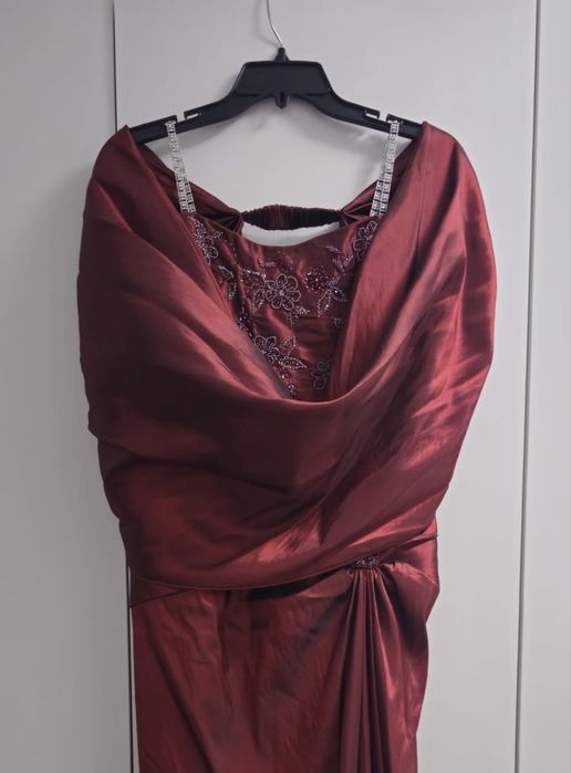 Rochie eleganta de vanzare
