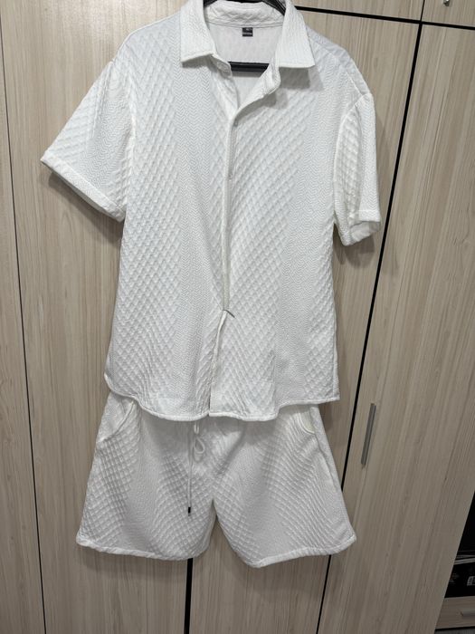 Екипи за лятото.