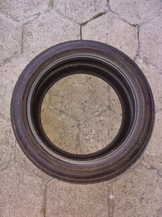 Продават се комплект гуми за Тойота 225/45 R 17