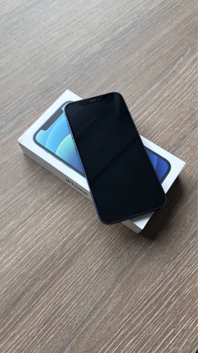 Продам iPhone 12 128Gb Айфон 12 128Гб