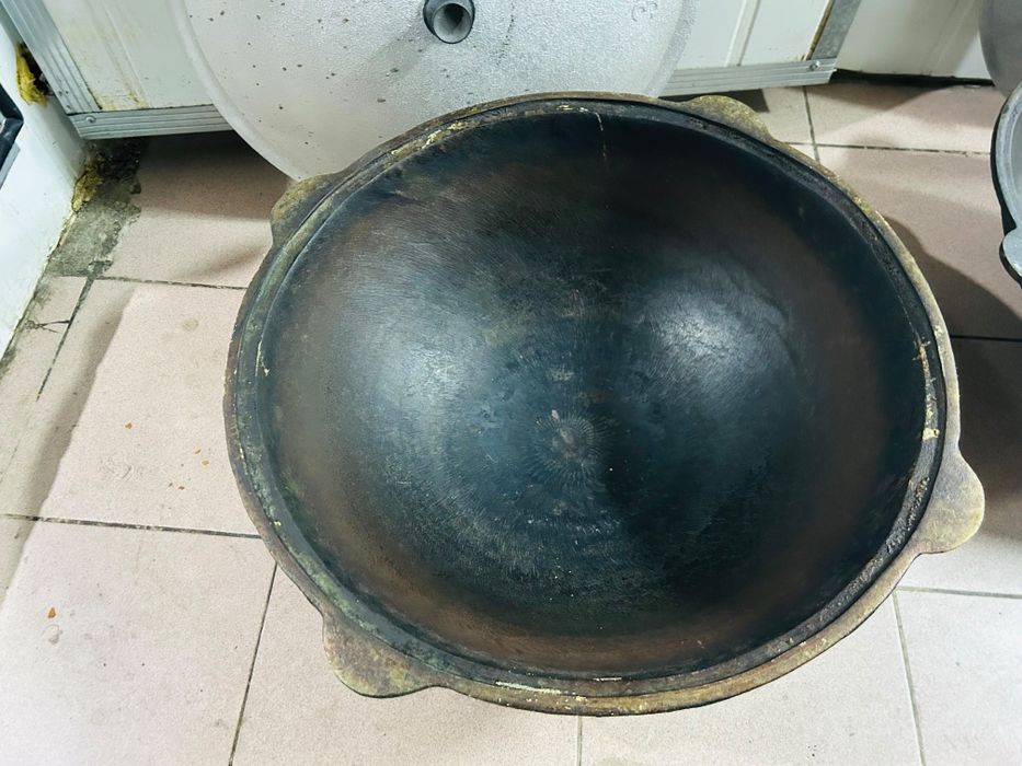 Казаны 22 и 30л чугун