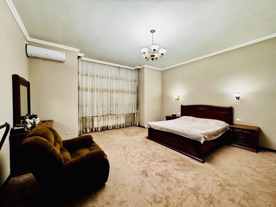 Тикланиш, Юнусабад! Продаётся Евродом 12 соток 11 комнат