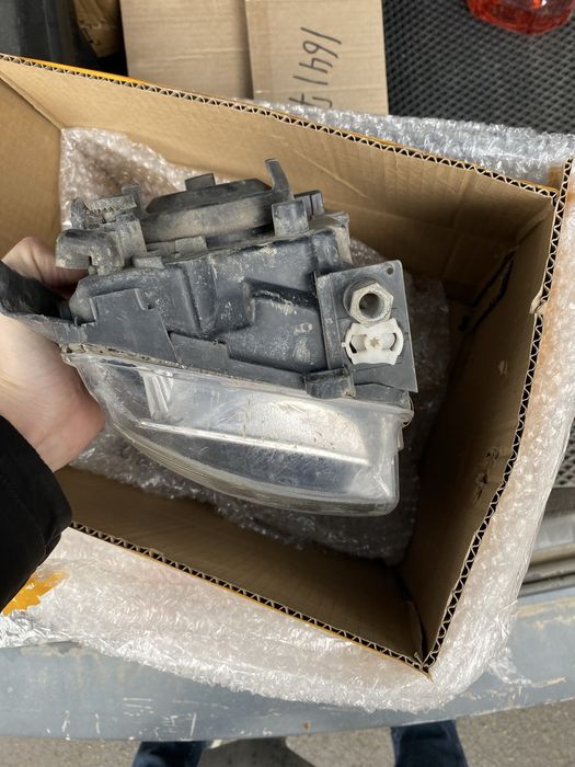 Продам фару пассат б5 деп б/у