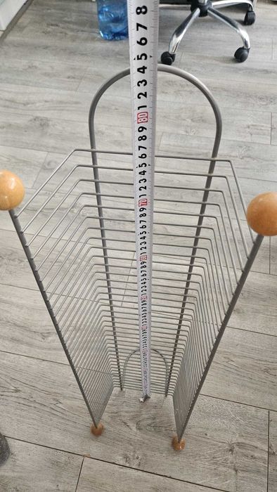 Метална подова стойка за 38 DVD или Blu-ray дискове