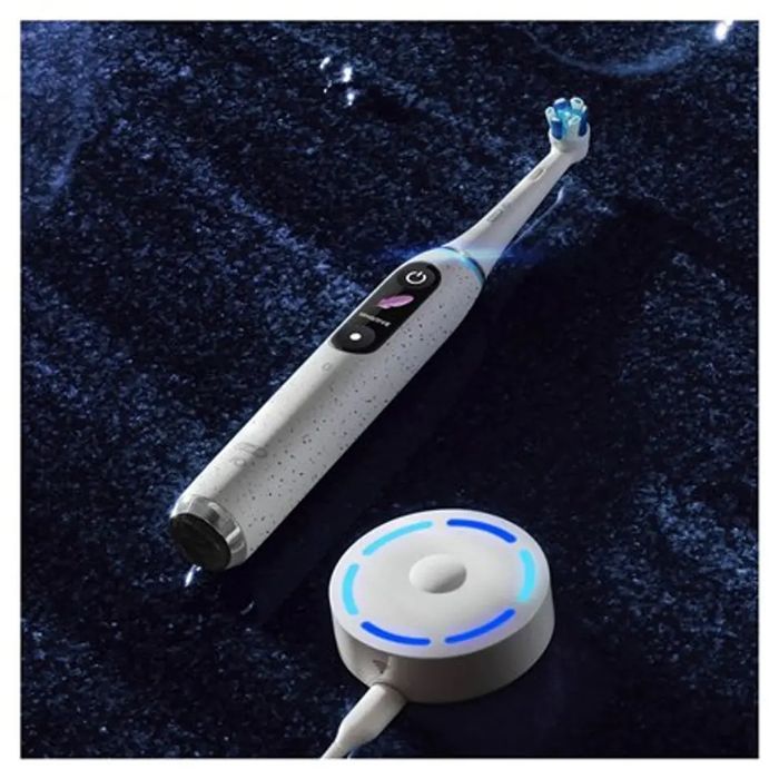 Чисто нова четка oral b IQ10