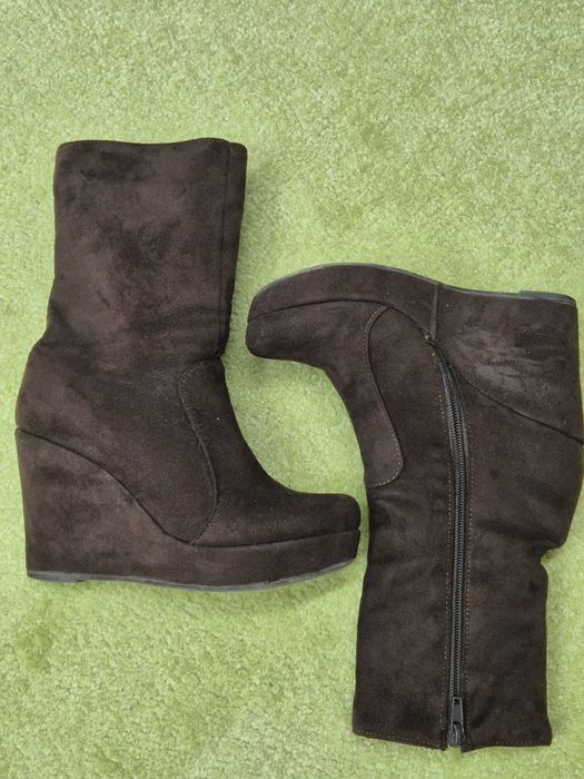 Дамски боти от велур
