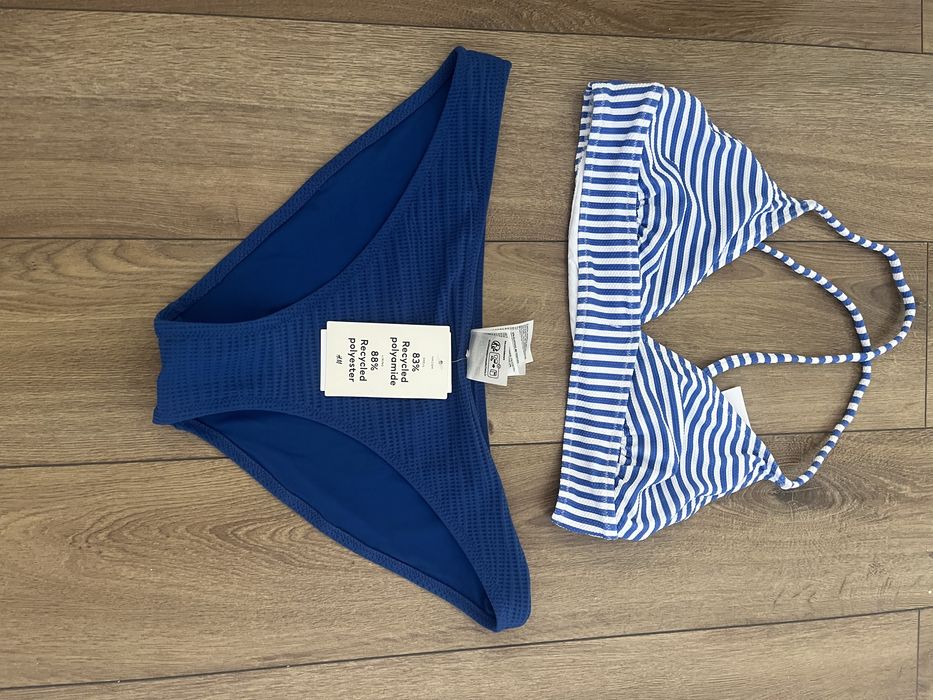 Бански от две части , долница на марката H&M u горница на Penti