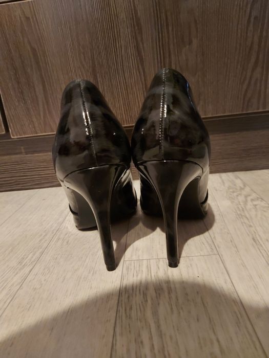 Новые туфли из Нидерландов.