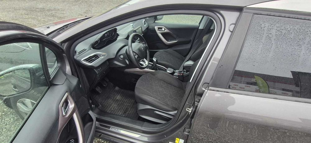 Peugeot 2008 1.2 Benzina 2016 Rate sau Cash