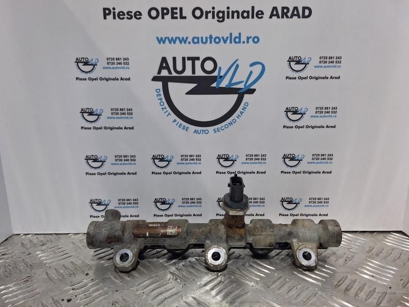 Rampa injectoare cu senzor Opel Movano B 2.3 CDTI M9T-870