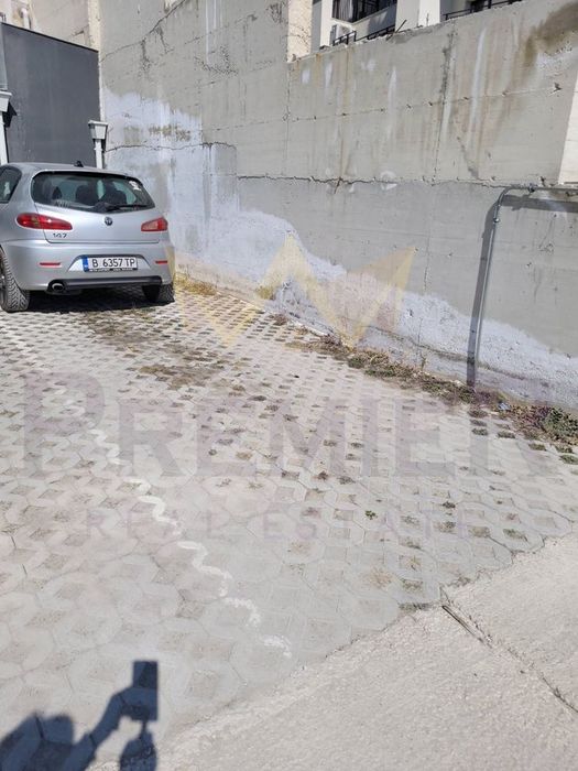 Гараж в Варна-Виница площ 25000 цена 14000