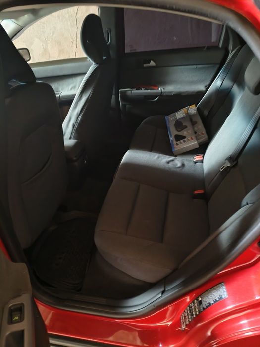 Vând mașină Volvo S40