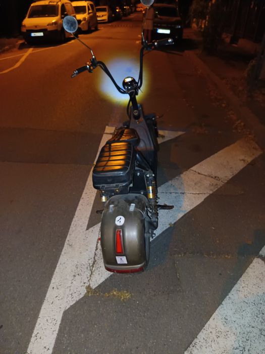 Vând sau schimb cu scuter electric