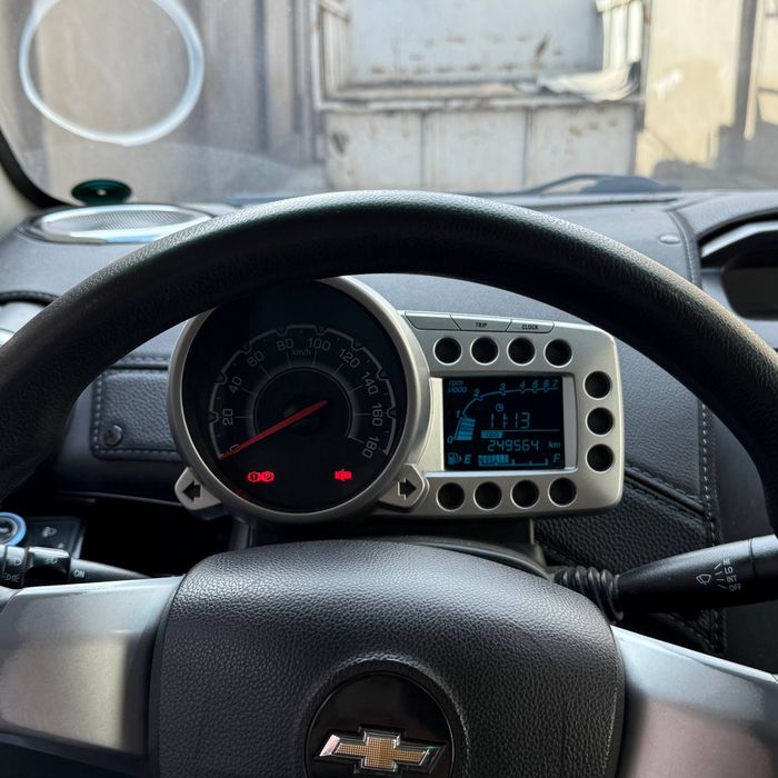 Автомобиль Spark