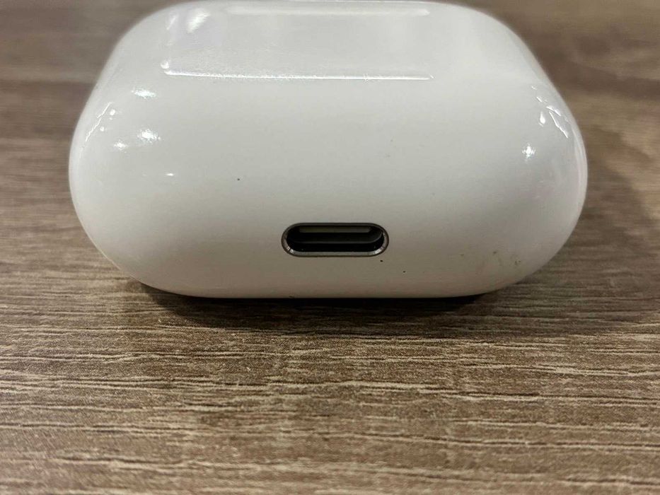 Безжични слушалки Apple - AirPods 4