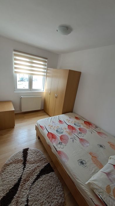 Închiriez Apartament  micro 9 str General Matei Vlădescu et 2