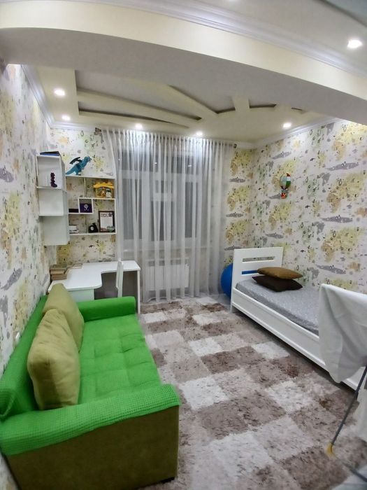 Узбекистанская 115м2; 3-ком кв;2-эт продаётся квартира