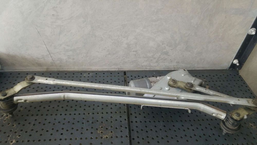 Ansamblu stergator motoras dacia sandero 3397020879 8200619512