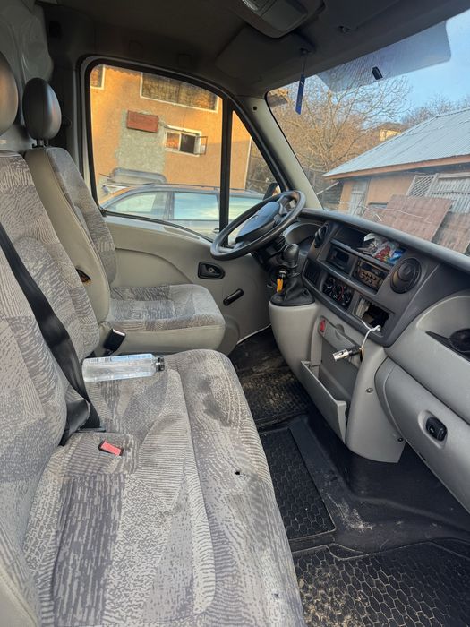 Vand Renault Master sau  schimb cu basculabila