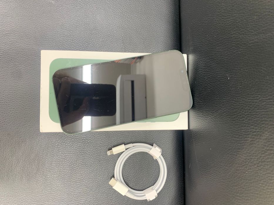 Айфон 13 в идеальном состоянии