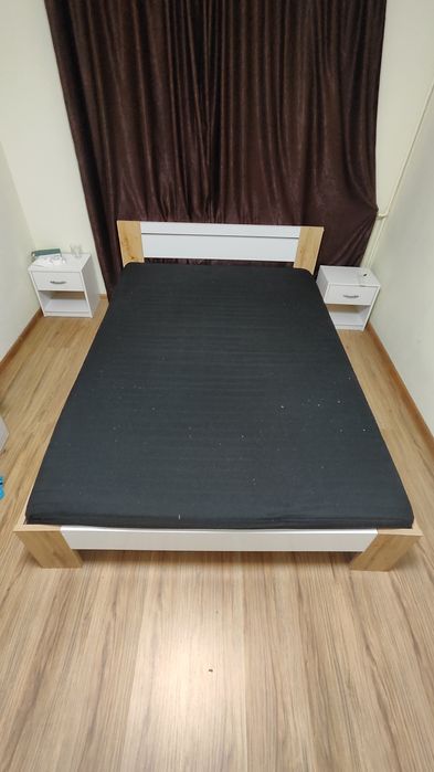 Vand pat din lemn cu saltea 140x200