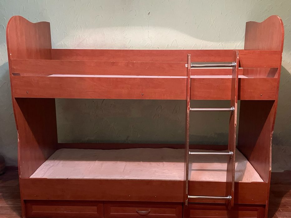 Кровати 2 ярусные состояние хорошее