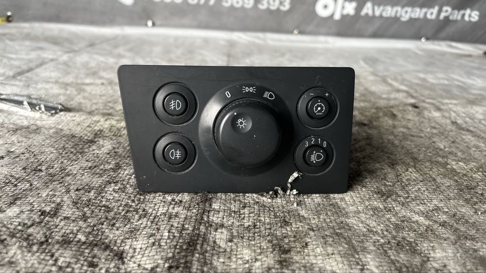 Opel Zafira B ключ светлини