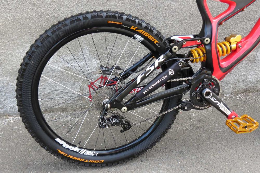 Bicicleta Downhill Specialized