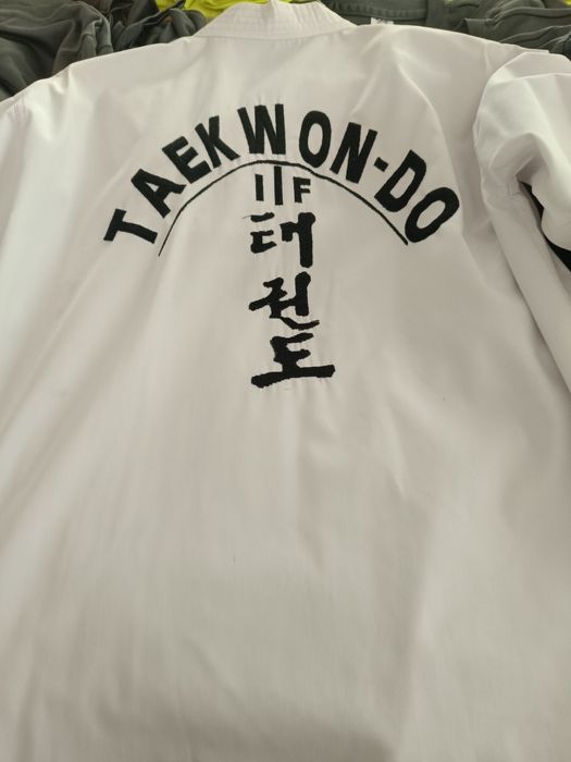 Костюм для теквандо