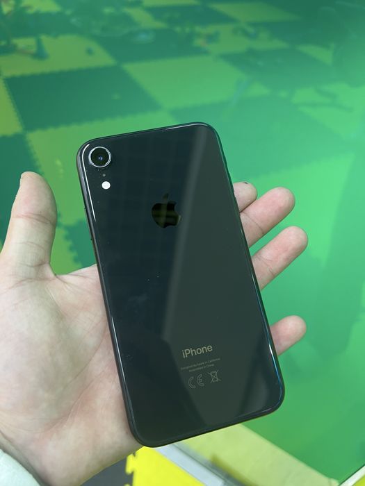 Продам айфон xr 128