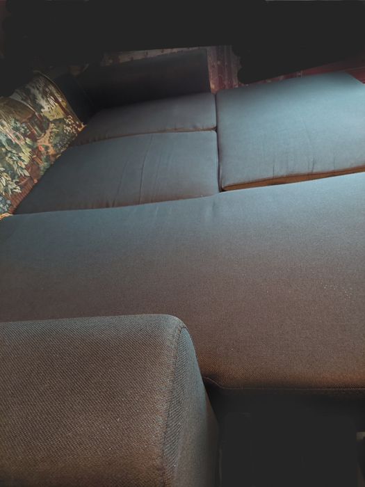 Разтегателен ъглов диван