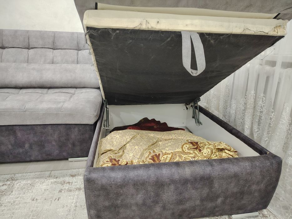 Диван угловой для гостиной