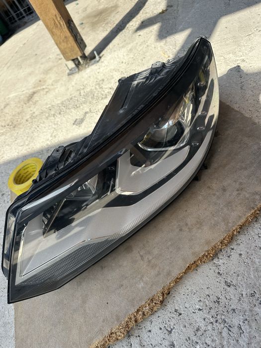 VW Tiguan ляв фар Bi-Xenon Оем