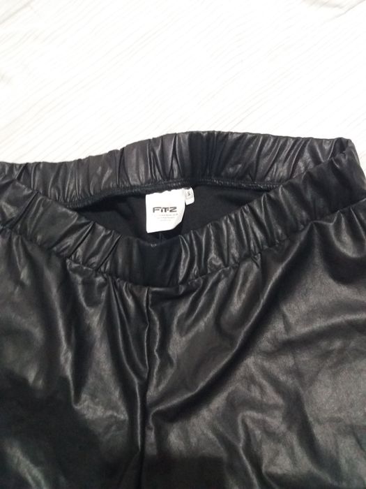 Риза боди и къси кожени