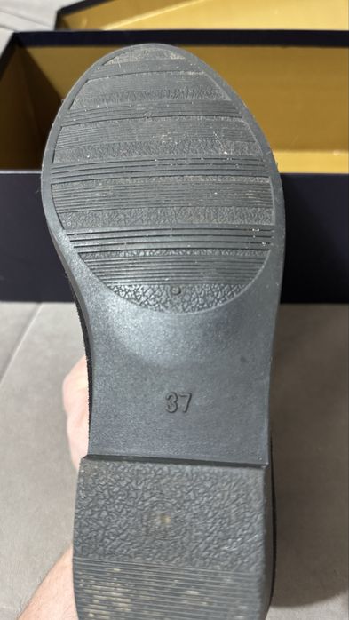 Продаю женские сапожки