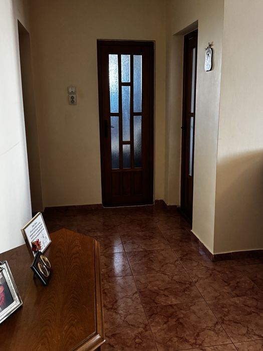 Apartament de închiriat : 3 camere decomandat | Zona Șagului | 2 balcoane | Centrală proprie | AC