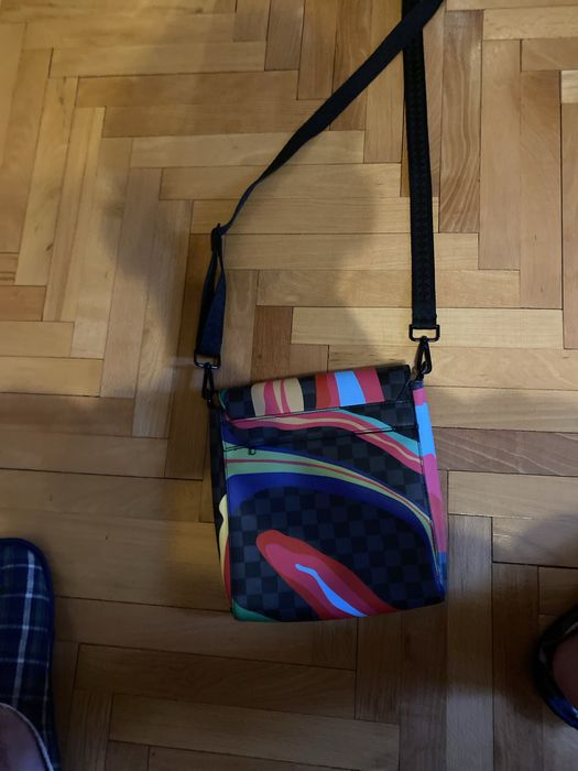 geanta sprayground noua, folosita de 3-4 ori