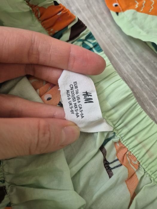 Комплект H&M за момиче 5-6 г. (116 см) потник и пола