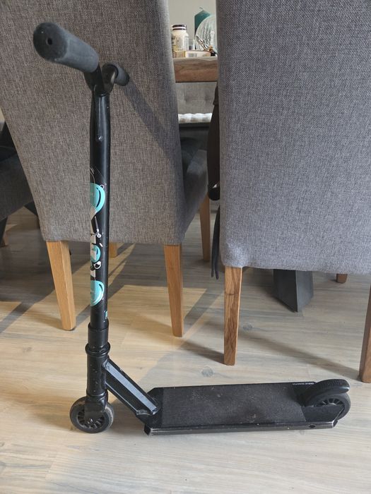 Детска тротинетка за скачане