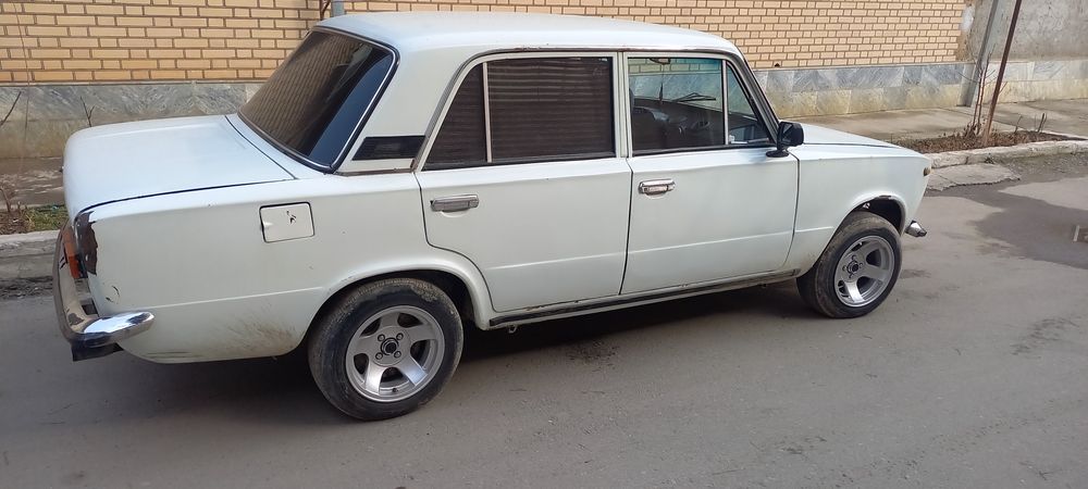 Jiguli sotiladi 1984yil