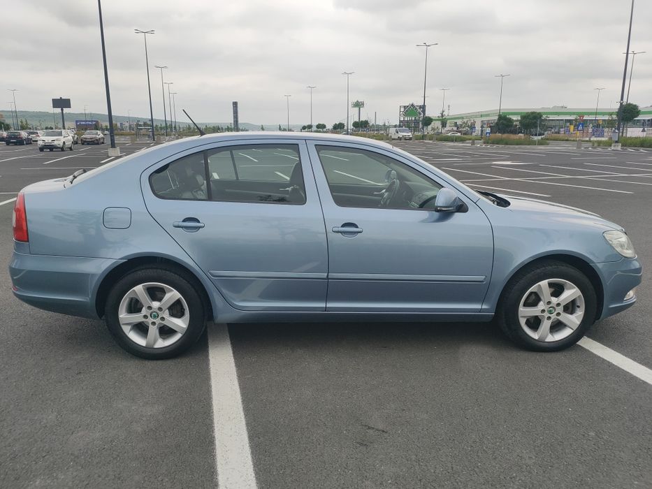 SKODA Octavia 2012 — imagine 3