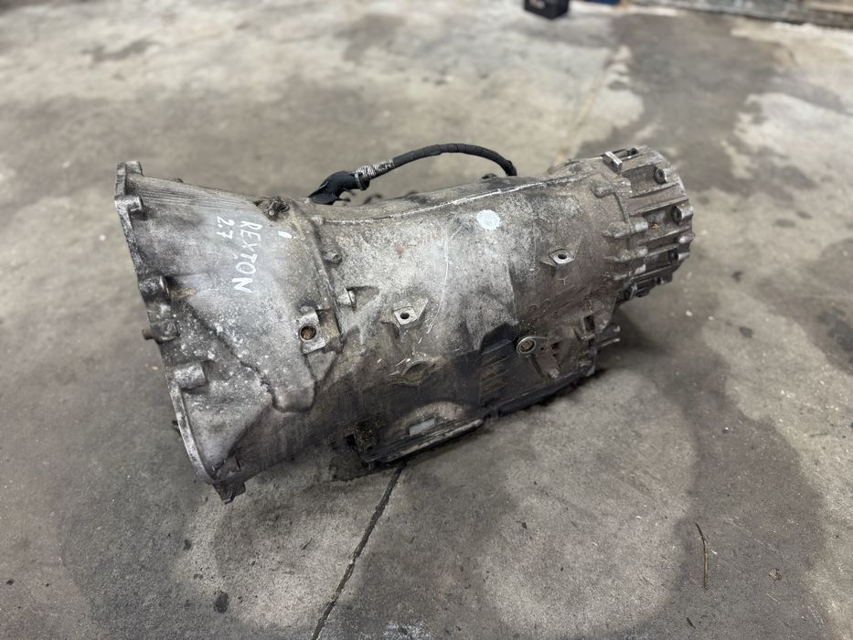 Sang yong rexton  2.7 XDI АВТОМАТ кутия