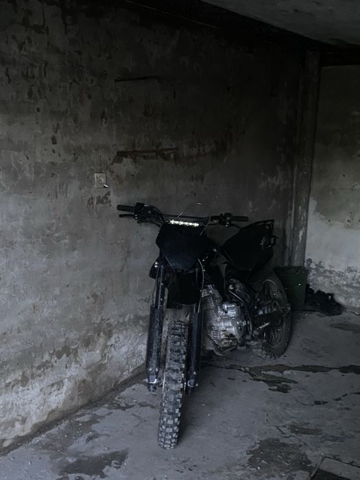 продам мотоцикл яки 250 кб