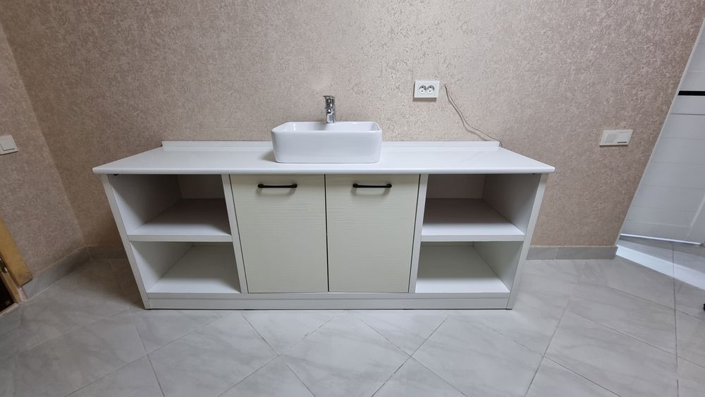 Продаётся полка с раковиной