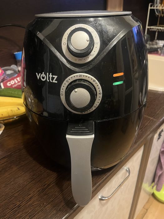 Фритюрник с горещ въздух Voltz